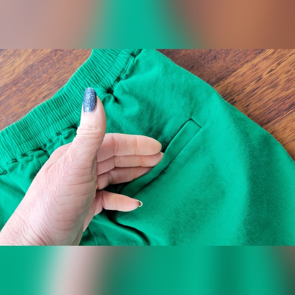 Eva Mendes Green pants - Picture 10 of 12